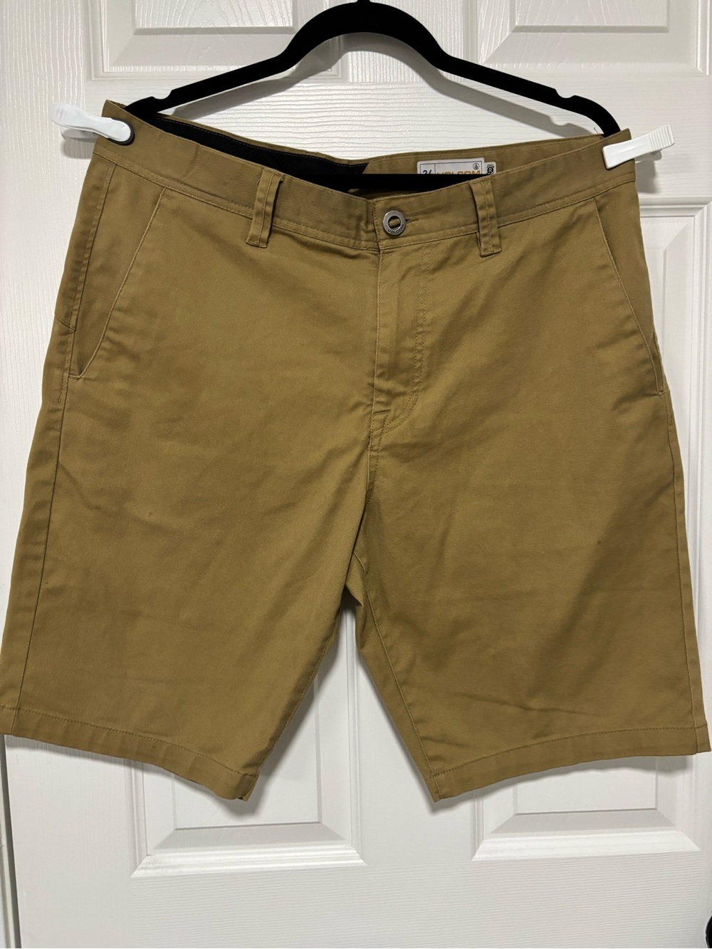 Volcom Men's Flat Front Chino Shorts in Khaki